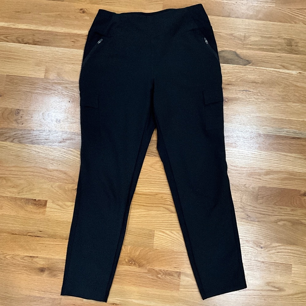 Women’s med black jogger